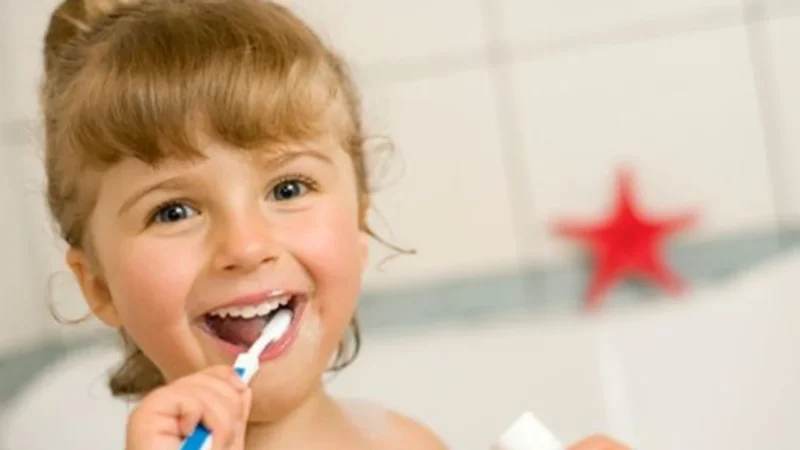 Brush-Baby Brushbaby Pasta Dla Dzieci Jagodowa 3+ 50Ml