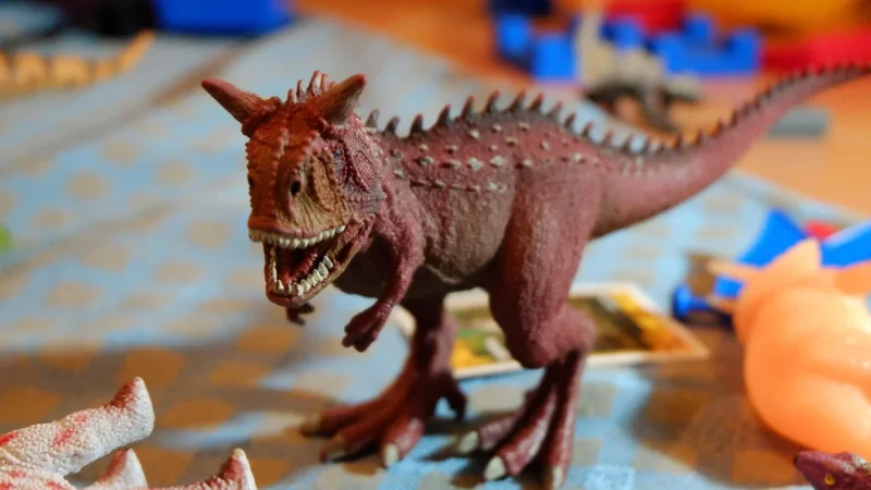 Dinozaur Karcharodontozaur W Opakowaniu