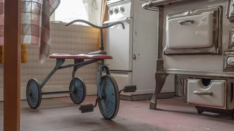 Ecoiffier Duża Kompaktowa Kuchnia Dla Dzieci Z Mikserem I Automatem Do Kawy – Zabawka