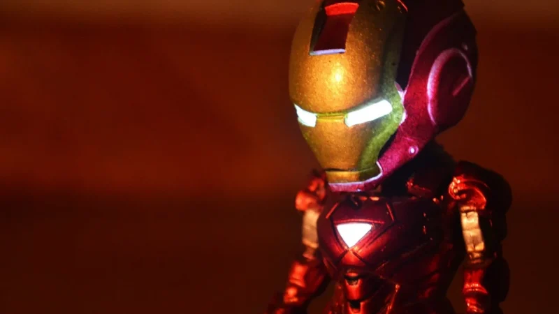 Hasbro Marvel Avengers Titan Hero Iron Man Blast Gear E7380