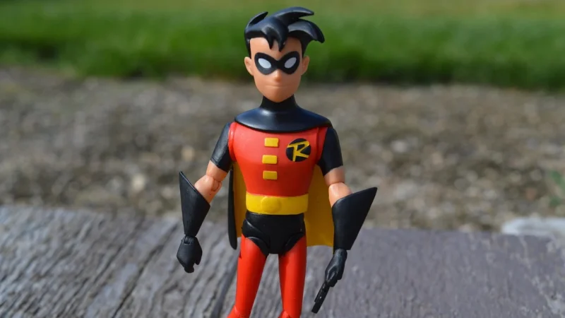 Hasbro Spider-Man Czarno-złoty + Webgear F1913