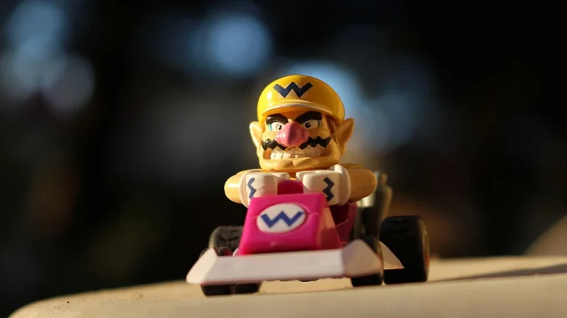 Jakks Super Mario 2.5 Inch Spin Out Mario Kart Mario