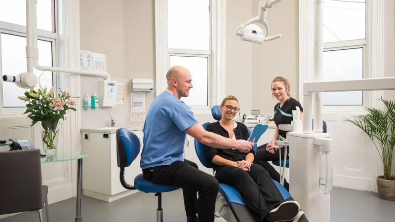 Licówki Porcelanowe Na Zęby Żuchwy I Szczęki. Stomatologia Estetyczna.