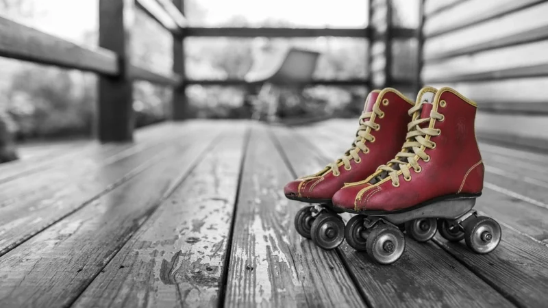 Mattel Lotta Looks Skaterka (GMW61 GMW43)