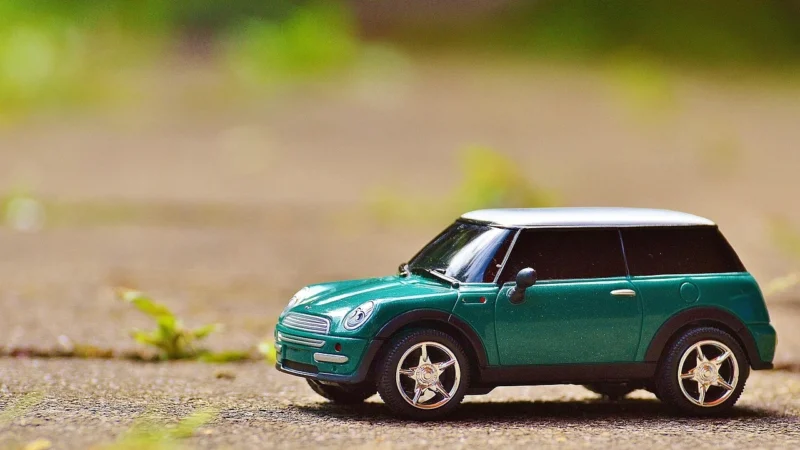 Mattel Polly Pocket Kompaktowy zestaw Motylkowy ogródek FRY35 GTN21